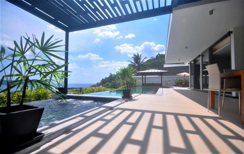 Photo Phuket Super Villa with Refined Contemporary Design and Amazing Sea View