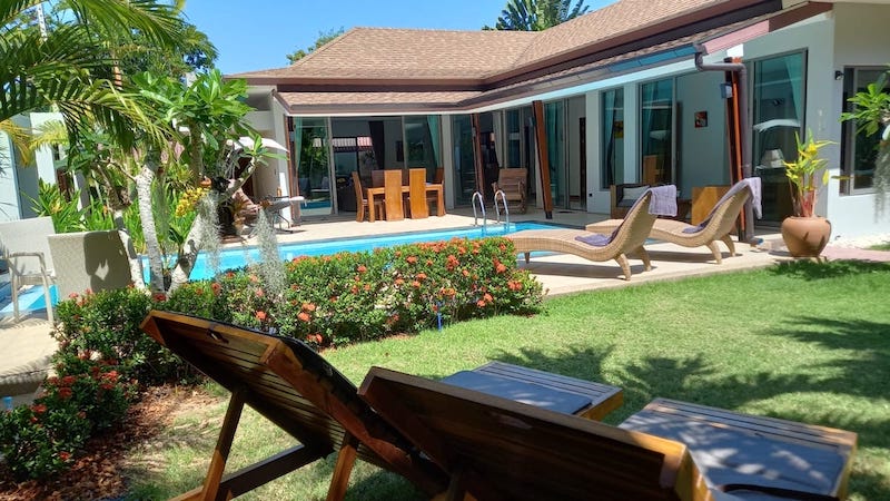 Photo Private pool villa with 3 bdr for sale in Rawai Phuket 