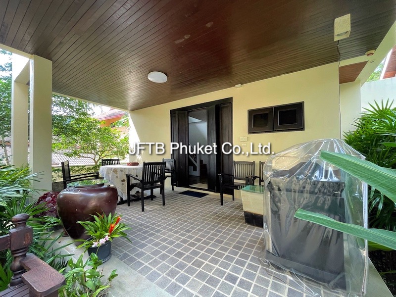 Photo Private pool villa with 4 bedrooms for sale in Rawai, Phuket Thailand  