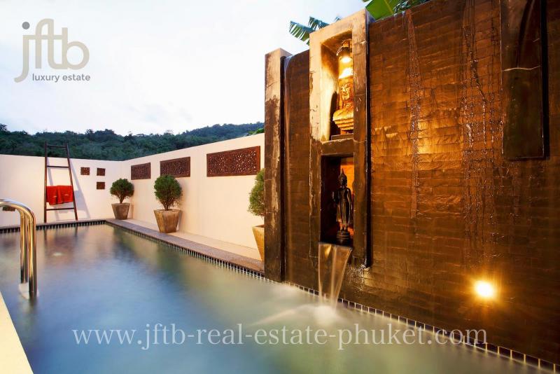 Photo Small Luxury Resort for Sale in Nai Harn, Phuket