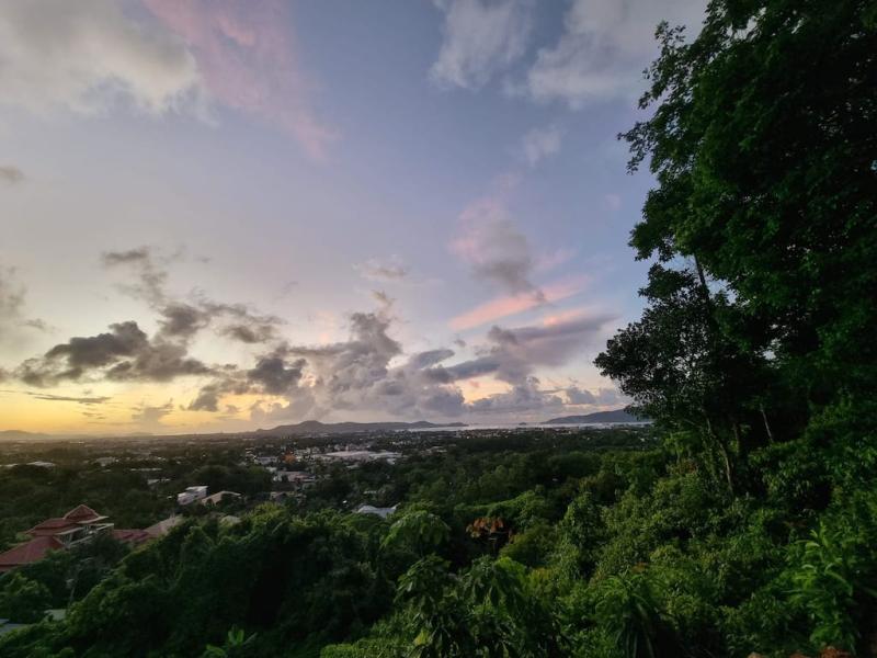 Photo Stunning hilltop land with sea views for sale in Chalong