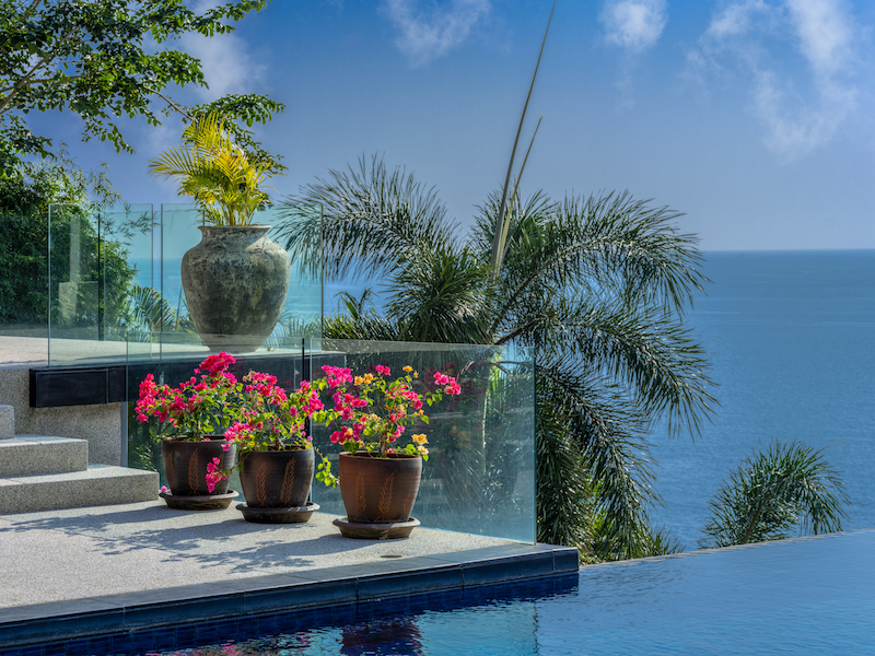 Photo Thailand oceanfront villa for sale in Kamala Phuket