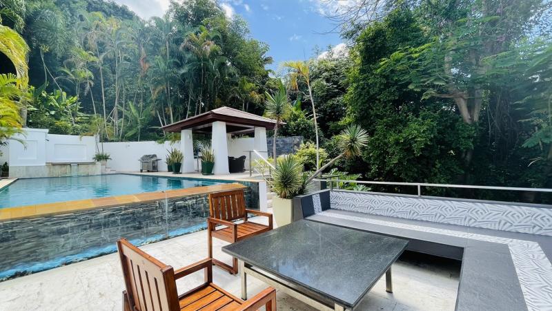 Photo Townhouse 3 Bedroom with private pool for sale in Patong 