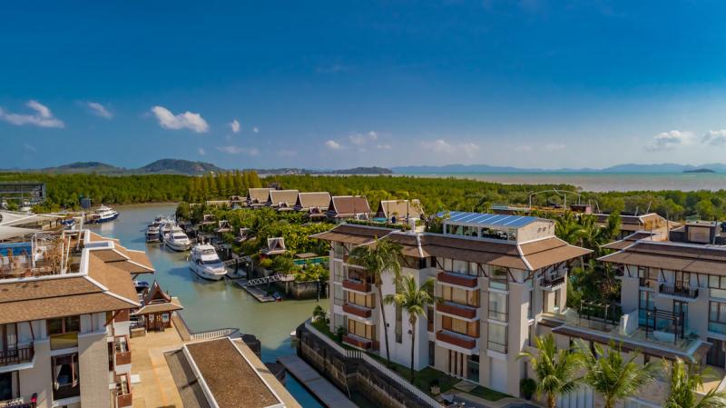 Photo Triplex Penthouse for sale at the Royal Phuket Marina