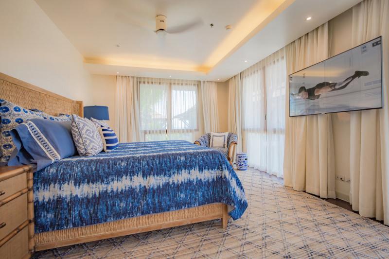 Photo Triplex Penthouse for sale at the Royal Phuket Marina