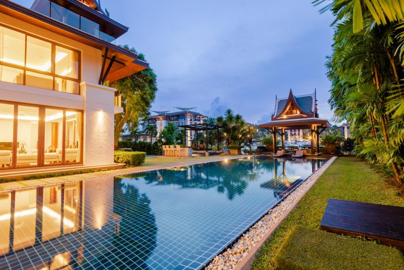 Photo Ultra Luxury Villa with Private Yacht Berth at Royal Phuket Marina