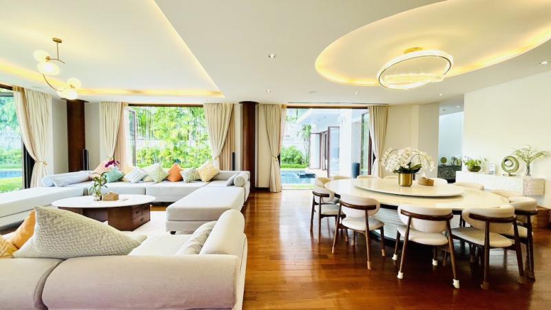 Photo Ultra Luxury Villa with Private Yacht Berth at Royal Phuket Marina